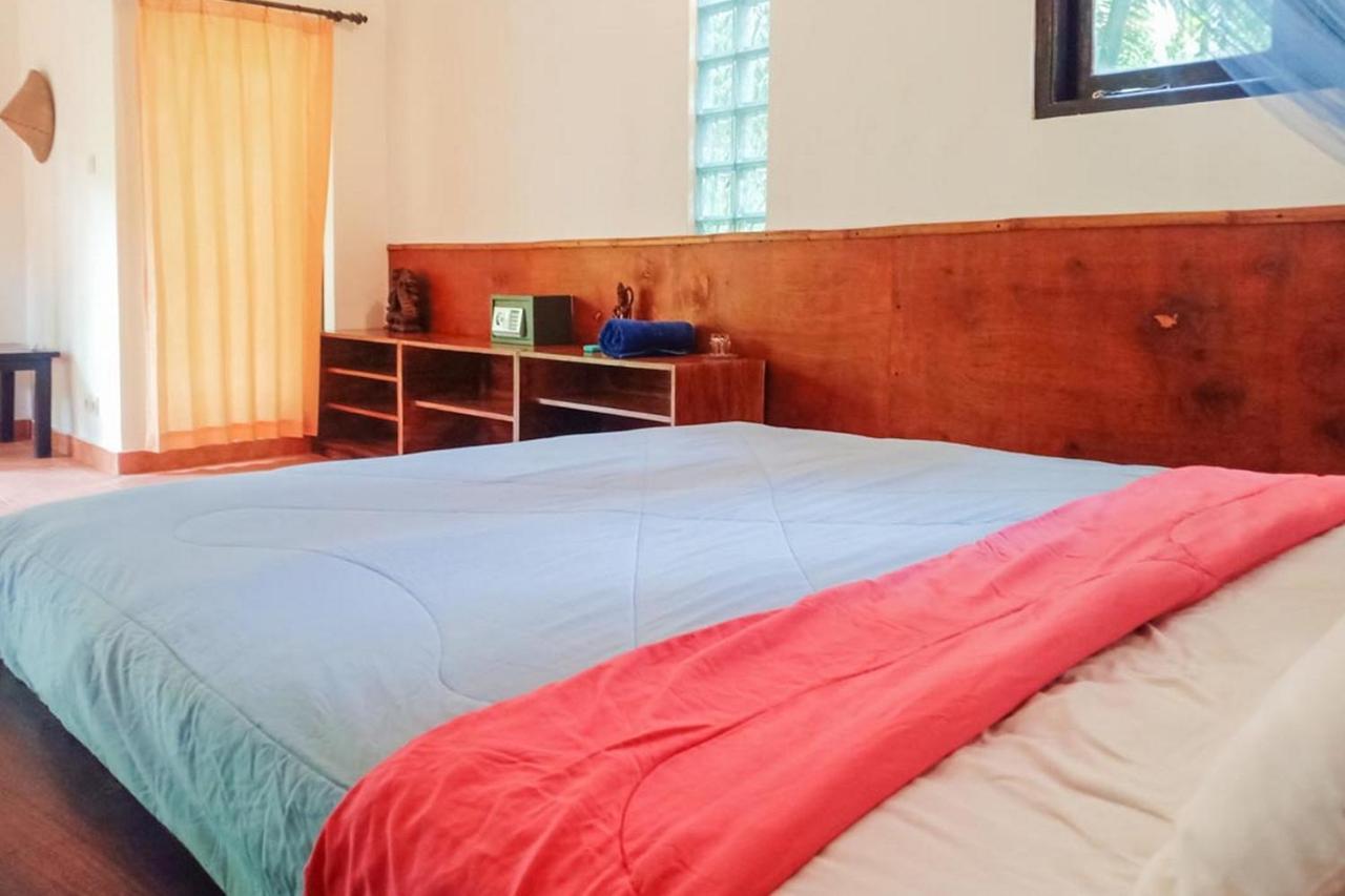 Shanti Toya Ashram Mambal Екстер'єр фото